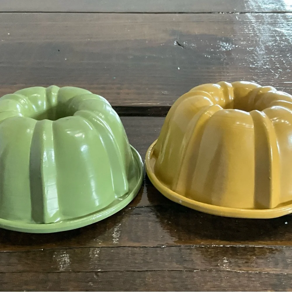 Unique Vintage this lot